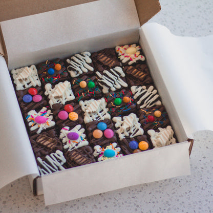 25 Piece Brownie Platter with Colourful Toppings