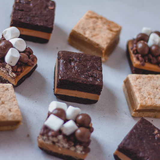 Fudge Hug Treat Box