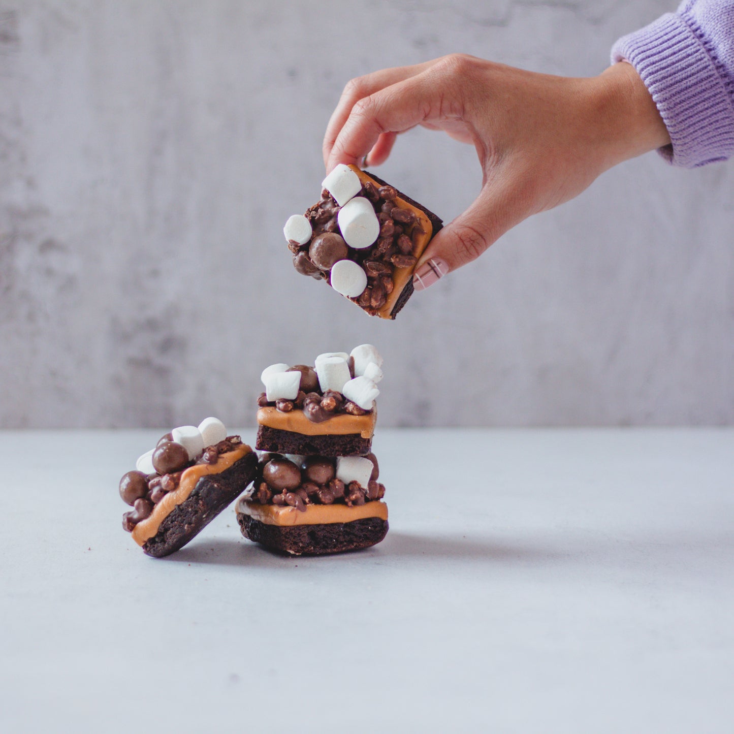 Fudge Hug - Rocky Road